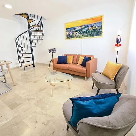 Loft Duplex Apartment *